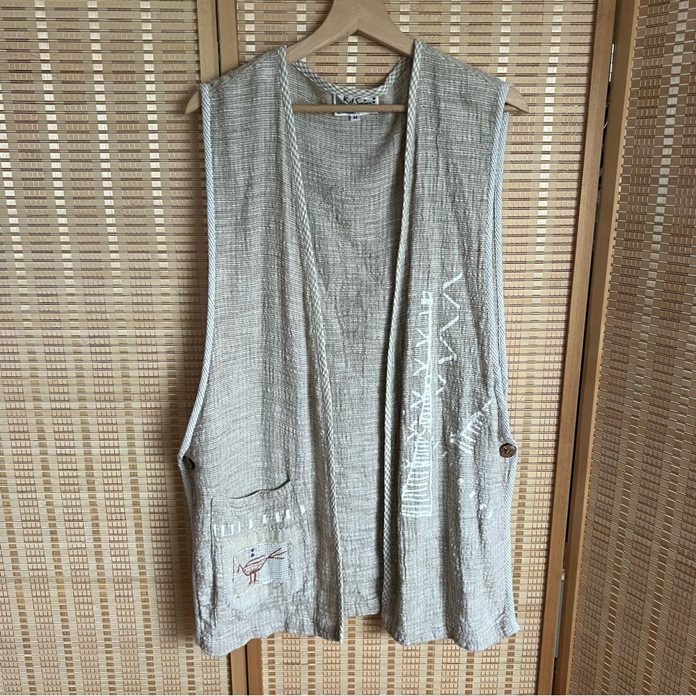 K.D.Spring Whimsical loose fit vest 
Size M